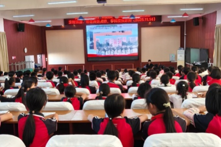 龙岩永定：退役军人国旗护卫队进校园 厚植少年爱国情