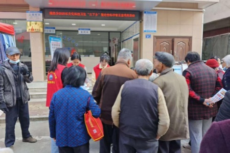 长汀庵杰乡退役军人服务站推动文化科技卫生“三下乡”活动 健康服务暖人心