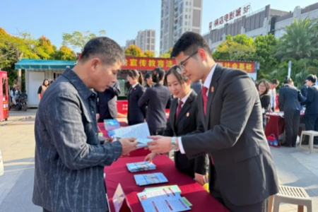 国家宪法日漳浦开展多元普法：生态安全与校园法治同步推进