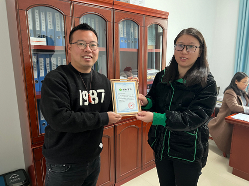 从音乐殿堂到花炮之乡：范礼的跨界担当与乡村振兴梦