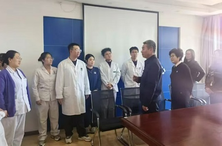 鞍山&ldquo;人社搭桥&rdquo;促医养校企深度合作 精准对接拓就业新路