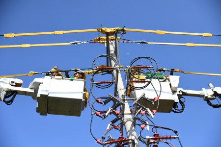 云霄供电：“红色引擎”助力漳汕高铁建设跑出“加速度”