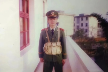 郑子权：从军营&ldquo;尖兵&rdquo;到社会&ldquo;栋梁&rdquo;的退役军人典范