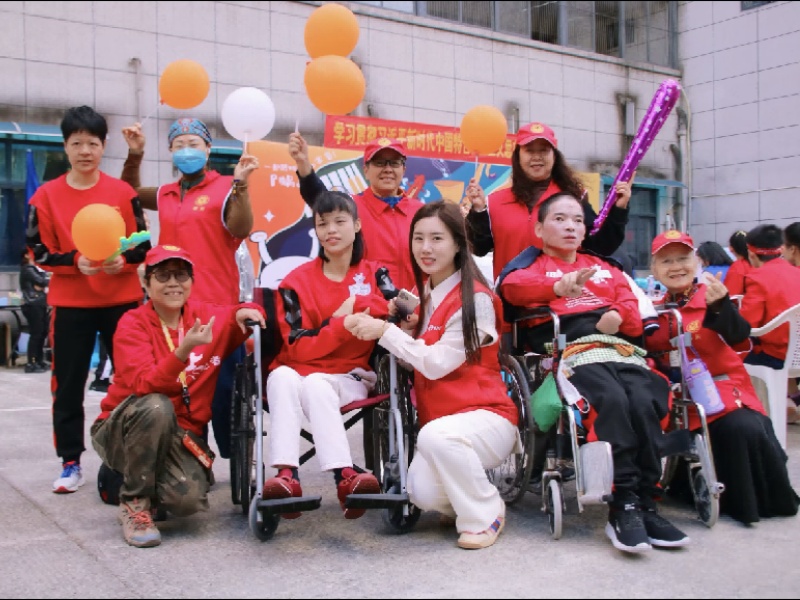 城市里温暖守望者郭口口：空间疗愈、非遗传承与公益行