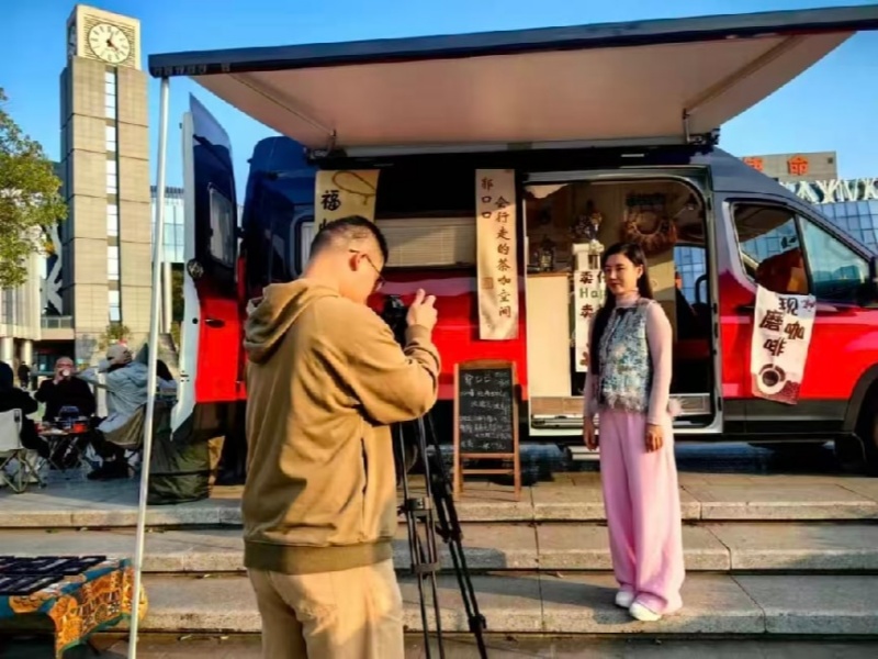 城市里温暖守望者郭口口：空间疗愈、非遗传承与公益行