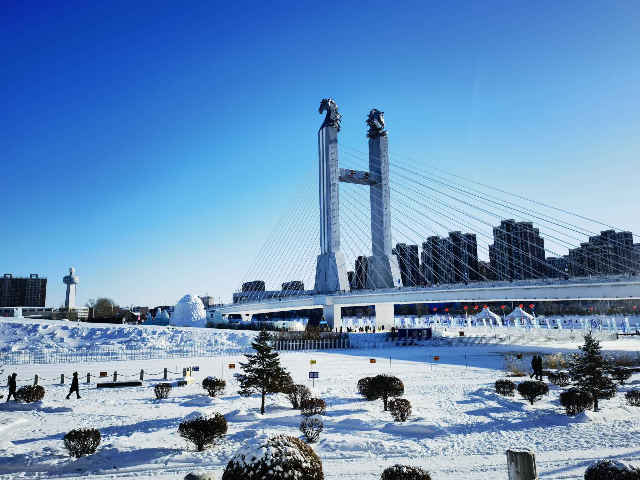 内蒙古冰雪那达慕盛大启幕，冰雪盛宴点燃冬日激情