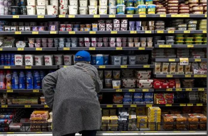 美国消费者信心连续五个月下滑，经济预警信号持续闪烁