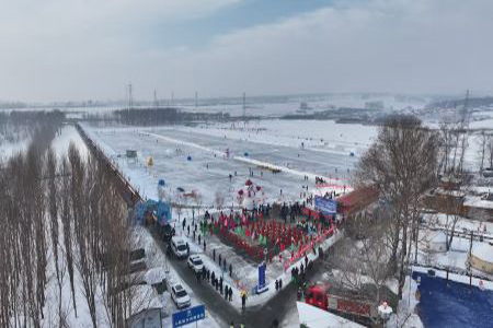 黑龙江克山县：党旗引领冰湖腾鱼 &ldquo;三亮&rdquo;助推冬捕经济