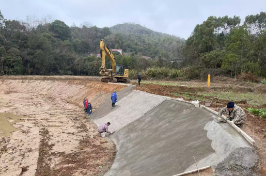 仙庾镇黄陂田村山塘加固工程竣工，百余亩农田灌溉获保障