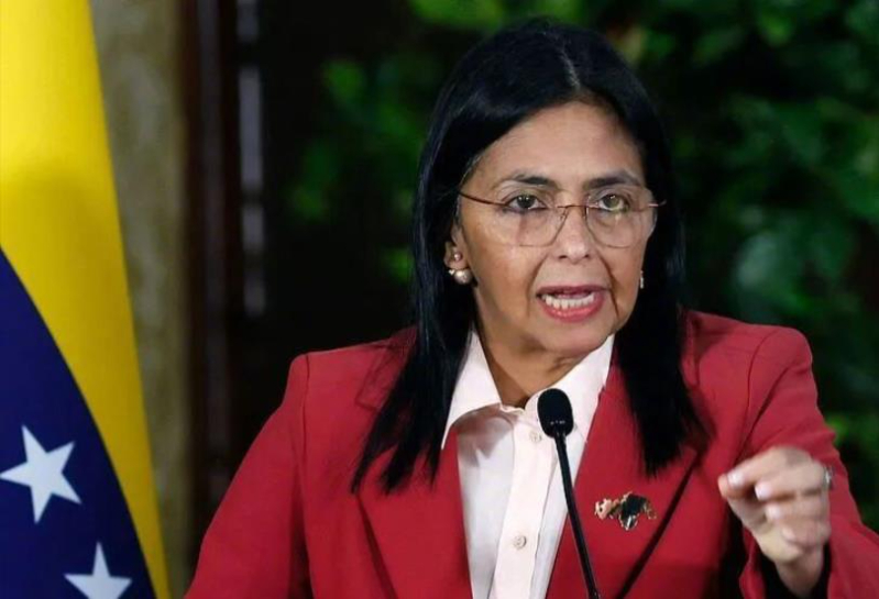 委代理总统走钢丝：罗德里格斯平衡外交应对特朗普威胁