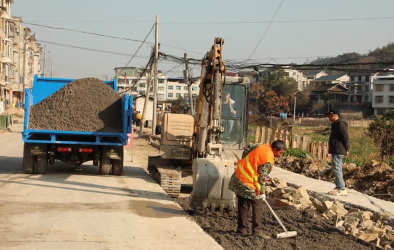绥宁东山侗族乡：硬化大道破困局，&ldquo;民心路&rdquo;铺就&ldquo;幸福途&rdquo;