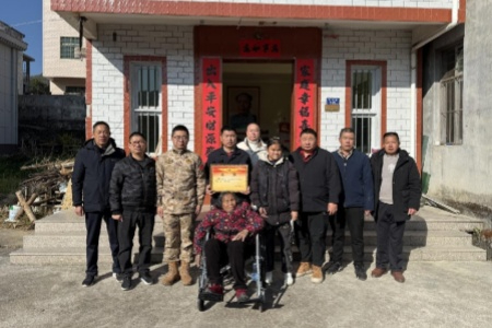 喜报映初心 家风传军魂│长汀县各地为立功现役军人家庭庆送喜报