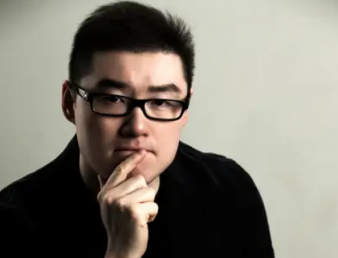 逆周期价值创造：80后首富王麒诚千亿投资帝国的底层逻辑