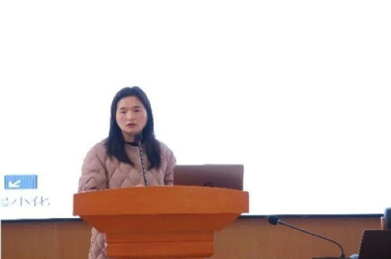 渌江中学举办青年教师培训会 助力专业成长与教学能力提升