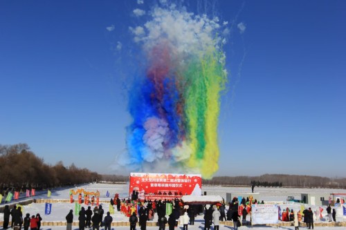 北大荒闫家岗农场第二届冰雪采摘活动火热启幕&ldquo;冰趣田园+莓香四溢&rdquo;点燃冬日热情