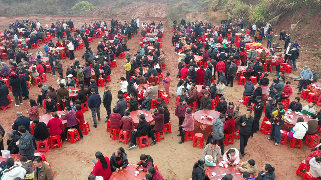 株洲网红老板娘&ldquo;杀猪年宴&rdquo;：情牵乡土，共筑繁荣