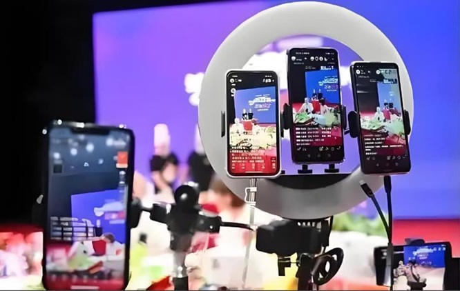 直播电商迈入强监管时代！新规设&ldquo;黑名单&rdquo;、限流量、管AI主播