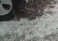 哈尔滨多地迎冰雹 网友用来镇啤酒