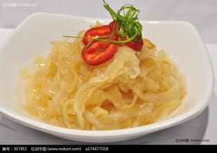 凉拌菜配菜烧烤食材成造假重灾区 尿素加工假皮蛋