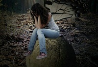 少妇红杏出墙被甩 用菜刀杀死邻家15岁女孩泄愤