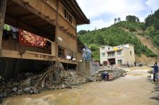 江苏盐城受灾停电居民户全部恢复供电