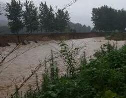 湖北蕲春县发生山体滑坡 目前已致4人失踪