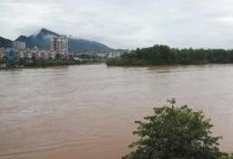 全国近百河流发生超警洪水 长江水倒灌鄱阳湖