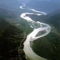 长江&ldquo;黄金水道&rdquo;：全球超九成船舶可通航至南京