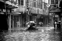 长江中下游干流水位超警戒 三峡水库超汛限5.24米