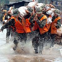 鄂州滨江公园再次打响设施安全抗洪保卫战