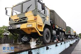 空军近百名导弹部队预编人员返岗与现役官兵混编联演