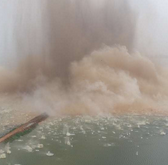 分洪、还湖 湖北第二大湖隔堤今晨爆破