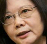 蔡英文全面执政两个月 台媒：几无一件好消息