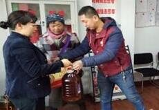 哈尔滨松锅社区党员之家伸援手助困解难