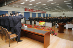 学英雄 忆传统 再创道外公安新业绩