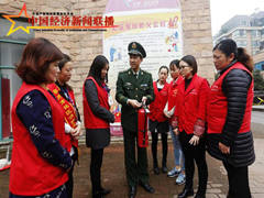 穿梭在居民楼栋里的3547个 &ldquo;红色小马甲&rdquo;