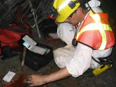 加拿大发现20亿年前最古老的水：味道恶心至极