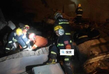 湖北南漳山体滑坡事故4人获救 仍有10人被困