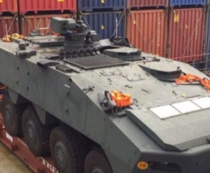 香港放行新加坡装甲车 李显龙致信特首表感谢