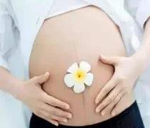 男子猛追女同学结婚后出轨 逼怀孕6个月妻子引产