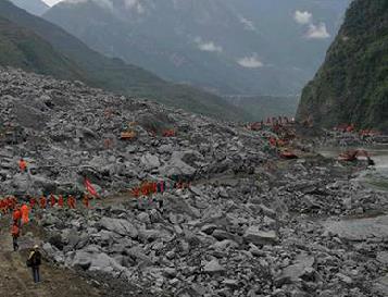 茂县山体垮塌救援：疑似生命迹象信号为何难变生命奇迹？