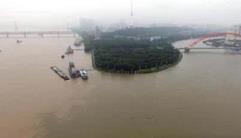 长江防总：中下游降雨仍将持续　干流将突破警戒水位