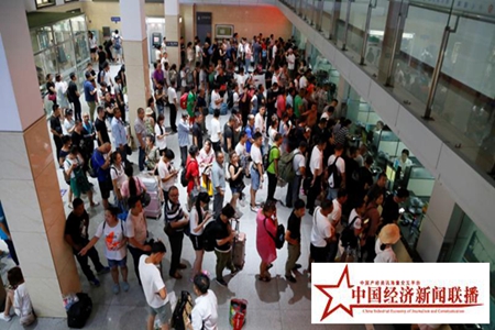 哈尔滨东站克坚攻难  圆满完成暑运任务