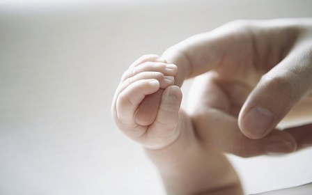 中国社科院研究员：二孩放开后还要鼓励生育吗？