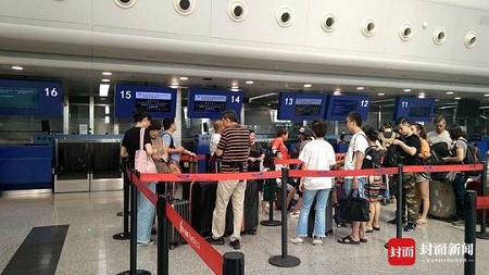 重病患者机场借轮椅被要求提供医院证明 医院拒开