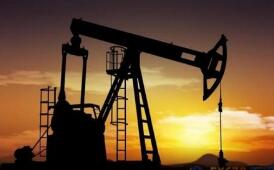 8月油价攀升美油累涨3.2%布油上涨4.3%