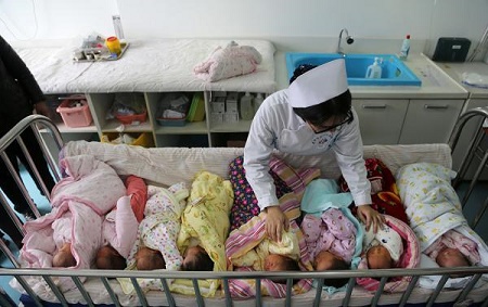 半月谈聚焦&ldquo;政策放开了反而不愿意生娃了&rdquo;：累觉不&ldquo;生&rdquo;？