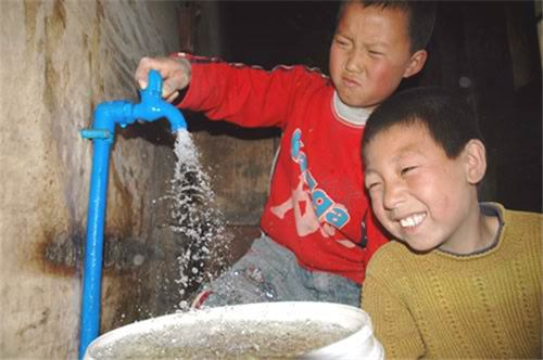 自来水工程拖3年不通水国务院督查30小时后来水