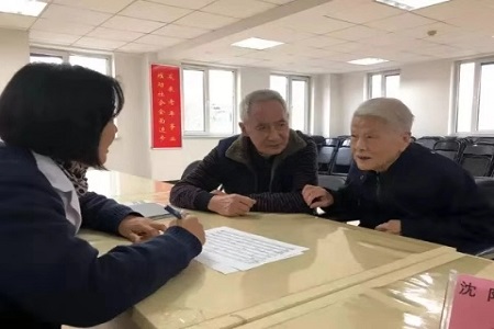 沈阳市第七人民医院组织多科系医疗专家走访慰问养老机构