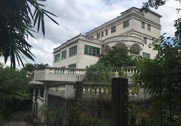 牡丹江国有林深处暗藏违建，毁林千亩削山挖湖建私人庄园